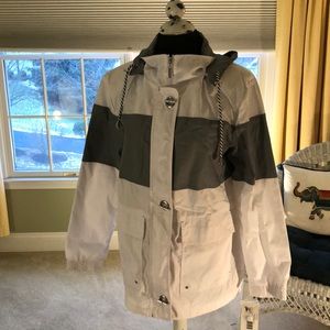 NWT Rain Coat- Toggle Buttons as well as zipper and removable hood